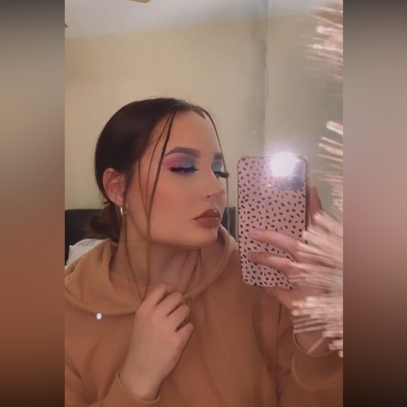 Meet your Posher, Brianna - Picture 1 of 1